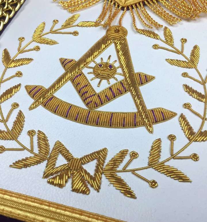Past Master Blue Lodge Apron - Royal Purple Velvet with Gold Fringe - Image 2